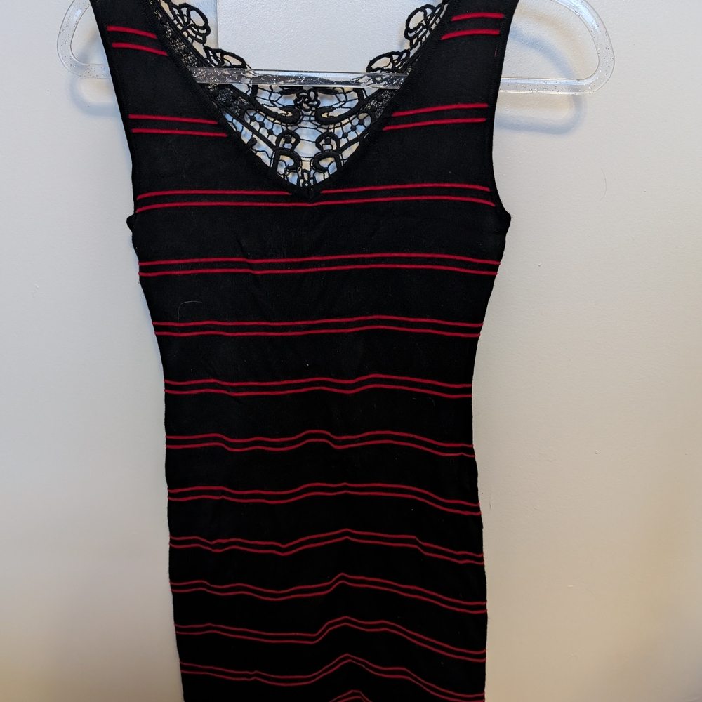 Elegant Black and Red Striped Backless Dress